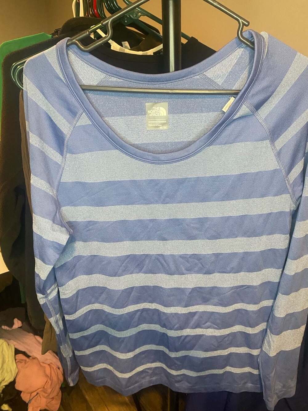 The North Face Women's Striped Long Sleeve Performance Shirt Blue Size M